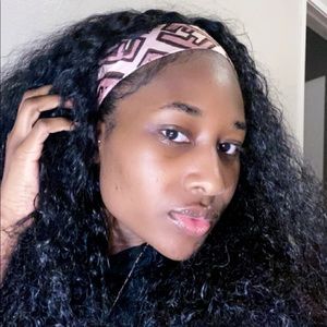 Meet your Posher, Malikah